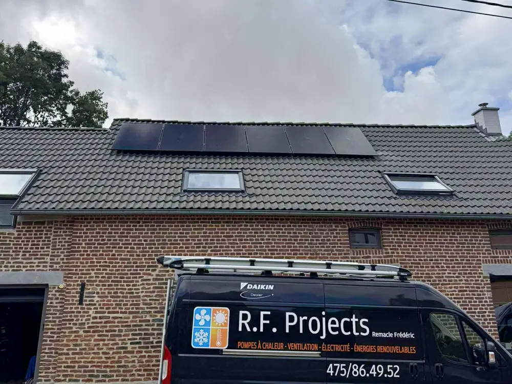 Installation de panneaux photovoltaïque